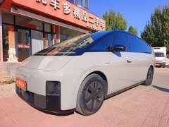 Li Auto Li Xiang MEGA Ultra - ფოტო 1