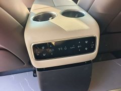 Li Auto Li Xiang MEGA Ultra - ფოტო 11