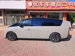 Li Auto Li Xiang MEGA Ultra - ფოტო 4