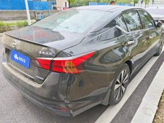 Nissan Teana 2.0L XL Comfort - ფოტო 3