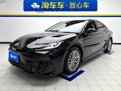 Toyota Camry 2024 Hybrid 2.0L HGVP Luxury - ფოტო 1