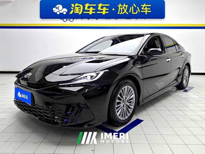 Toyota Camry Hybrid 2.0L HGVP Luxury