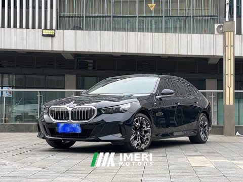 2025 BMW 5 Series 530Li Luxury M Sport Package - ავტომობილი ჩინეთიდან