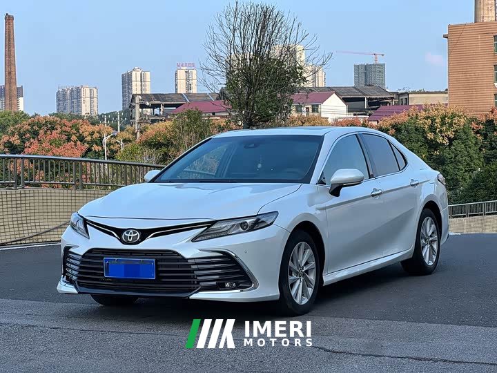 Toyota Camry 2.0G Luxury Edition