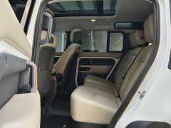 Land Rover Defender 110 P400 Dark Edition - ფოტო 10