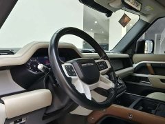 Land Rover Defender 110 P400 Dark Edition - ფოტო 13