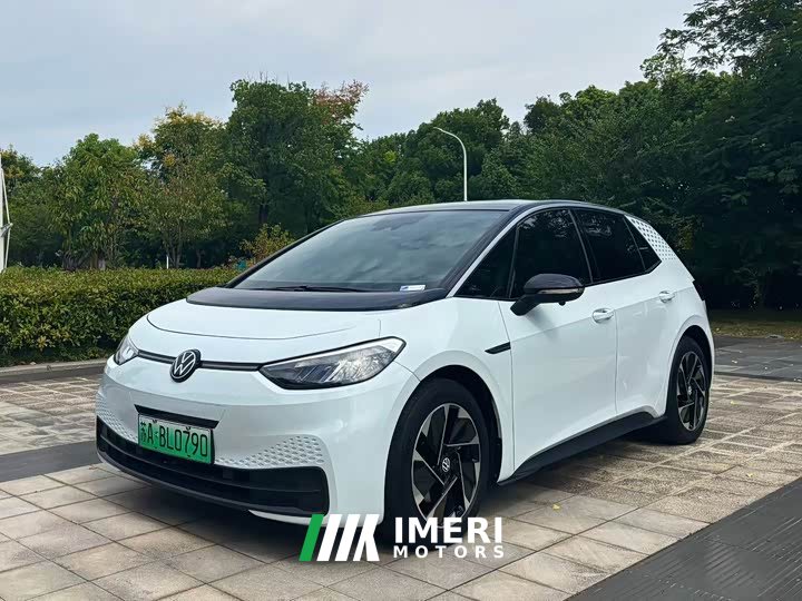 Volkswagen ID.3 Outstanding Edition - ავტომობილი ჩინეთიდან