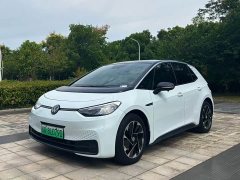 Volkswagen ID.3 Outstanding Edition - ფოტო 1