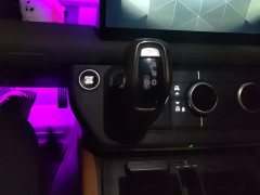 Land Rover Defender 110 P400 X - ფოტო 16