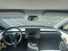 Tesla Model 3 Rear-Wheel Drive - ფოტო 10
