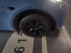 Tesla Model Y Long Range All-Wheel Drive - ფოტო 6
