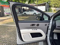 Li Auto i6 2025 Four-Wheel Drive Standard Edition - ფოტო 11