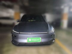 Tesla Model Y L Long Range All-Wheel Drive - ფოტო 2