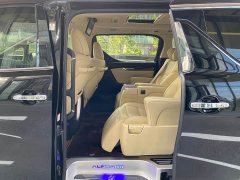 Toyota Alphard 2021 Hybrid 2.5L Luxury - ფოტო 10