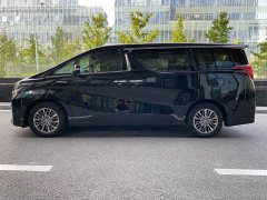 Toyota Alphard 2021 Hybrid 2.5L Luxury - ფოტო 5