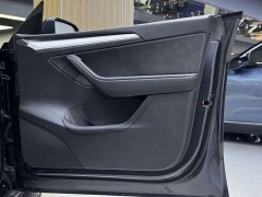 Tesla Model Y Long Range All-Wheel Drive - ფოტო 16