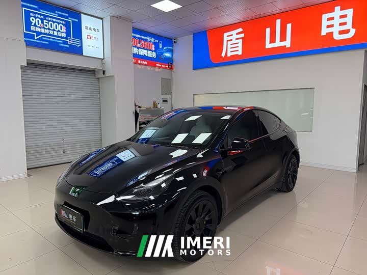 Tesla Model Y Standard Range RWD