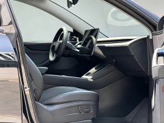 Tesla Model Y Rear-Wheel Drive - ფოტო 5