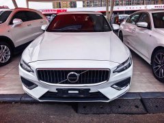 Volvo S60 B4 Smart Luxury Edition - ფოტო 2