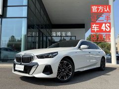 BMW 5 Series 525Li M Sport Package - ფოტო 1