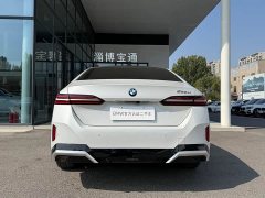 BMW 5 Series 525Li M Sport Package - ფოტო 13