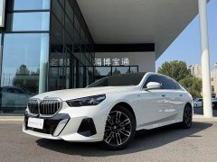 BMW 5 Series 525Li M Sport Package - ფოტო 2