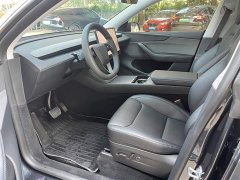 Tesla Model Y Rear-Wheel Drive - ფოტო 4