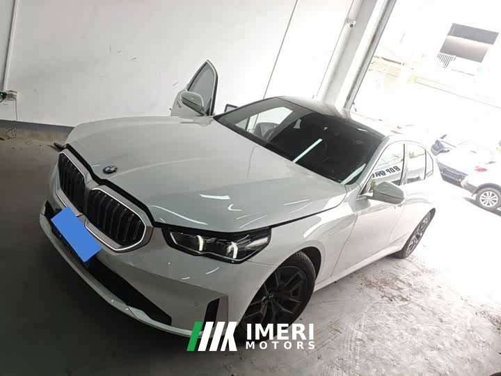 BMW 5 Series 2024 530Li Premier Luxury Package - ავტომობილი ჩინეთიდან