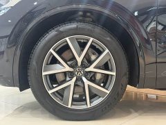 Volkswagen Touareg 3.0TSI Sharp Enjoy Edition Classic Sport Package - ფოტო 11