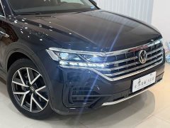 Volkswagen Touareg 3.0TSI Sharp Enjoy Edition Classic Sport Package - ფოტო 3