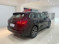 Volkswagen Touareg 3.0TSI Sharp Enjoy Edition Classic Sport Package - ფოტო 4