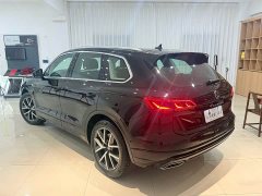 Volkswagen Touareg 3.0TSI Sharp Enjoy Edition Classic Sport Package - ფოტო 8
