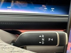 NIO ES8 Six-Seat Executive Luxury Edition - ფოტო 9
