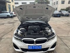 BMW 3 Series 320Li M Sport Package - ფოტო 16