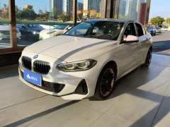 BMW 1 Series 120i M Sport - ფოტო 1