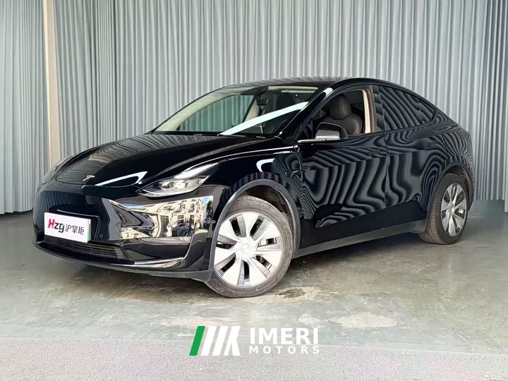 Tesla Model Y Facelift Long Range All-Wheel Drive