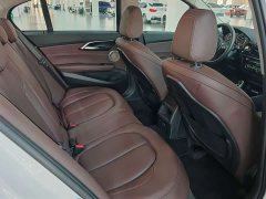 BMW 1 Series 120i M Sport Night Edition - ფოტო 19
