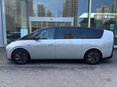 Li Auto MEGA Home Family Edition - ფოტო 6
