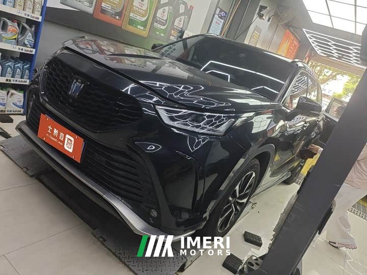 Toyota Crown Venza 2021 2.5L HEV AWD Premium - ავტომობილი ჩინეთიდან