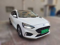 Ford Focus 2021 Hatchback EcoBoost 180 Automatic Trend - ფოტო 3