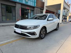 Volkswagen Bora Facelift 200TSI DSG Comfort Navigation Edition - ფოტო 1