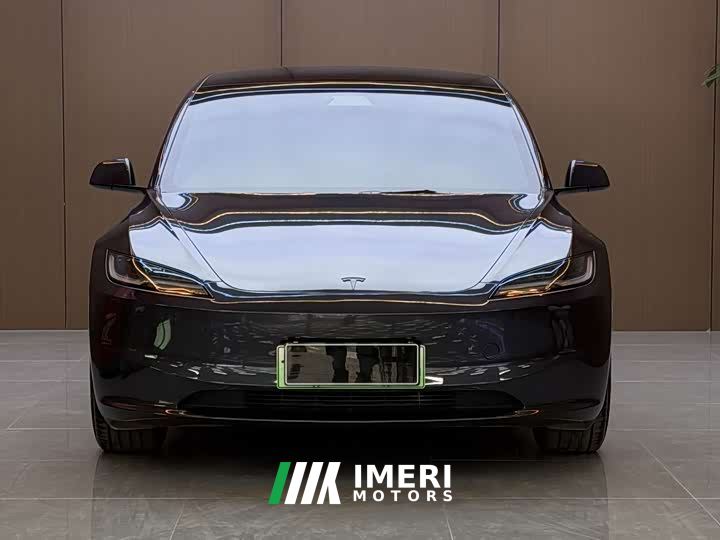 Tesla Model 3 Rear-Wheel Drive