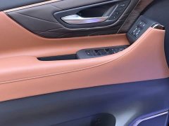 Toyota Vellfire 2025 Crown Hybrid 2.5L Ink Gold Executive Edition - ფოტო 12