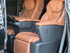 Toyota Vellfire 2025 Crown Hybrid 2.5L Ink Gold Executive Edition - ფოტო 16