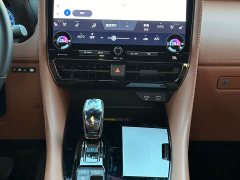 Toyota Vellfire 2025 Crown Hybrid 2.5L Ink Gold Executive Edition - ფოტო 4