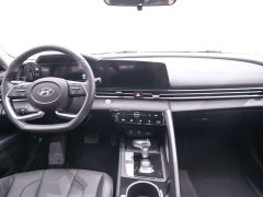 Hyundai Elantra 1.5L CVT Luxury - ფოტო 12