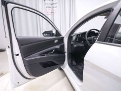 Hyundai Elantra 1.5L CVT Luxury - ფოტო 13