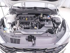Hyundai Elantra 1.5L CVT Luxury - ფოტო 20