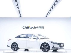 Hyundai Elantra 1.5L CVT Luxury - ფოტო 3