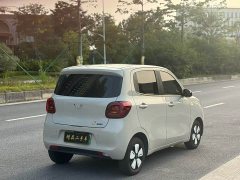 Wuling Hongguang MINIEV Fourth Generation Four-Door Advanced Edition - ფოტო 9